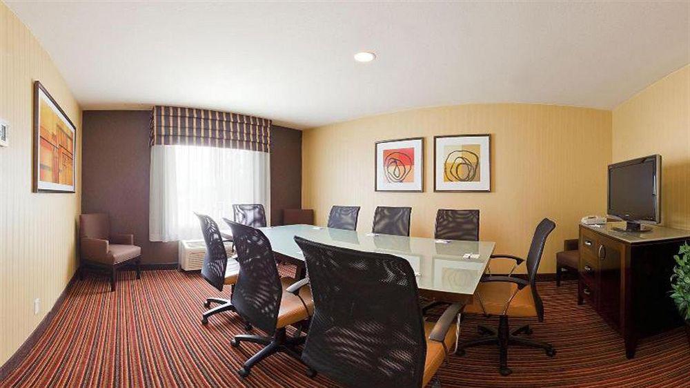 Holiday Inn Express Hotel & Suites Belmont By Ihg Exteriér fotografie