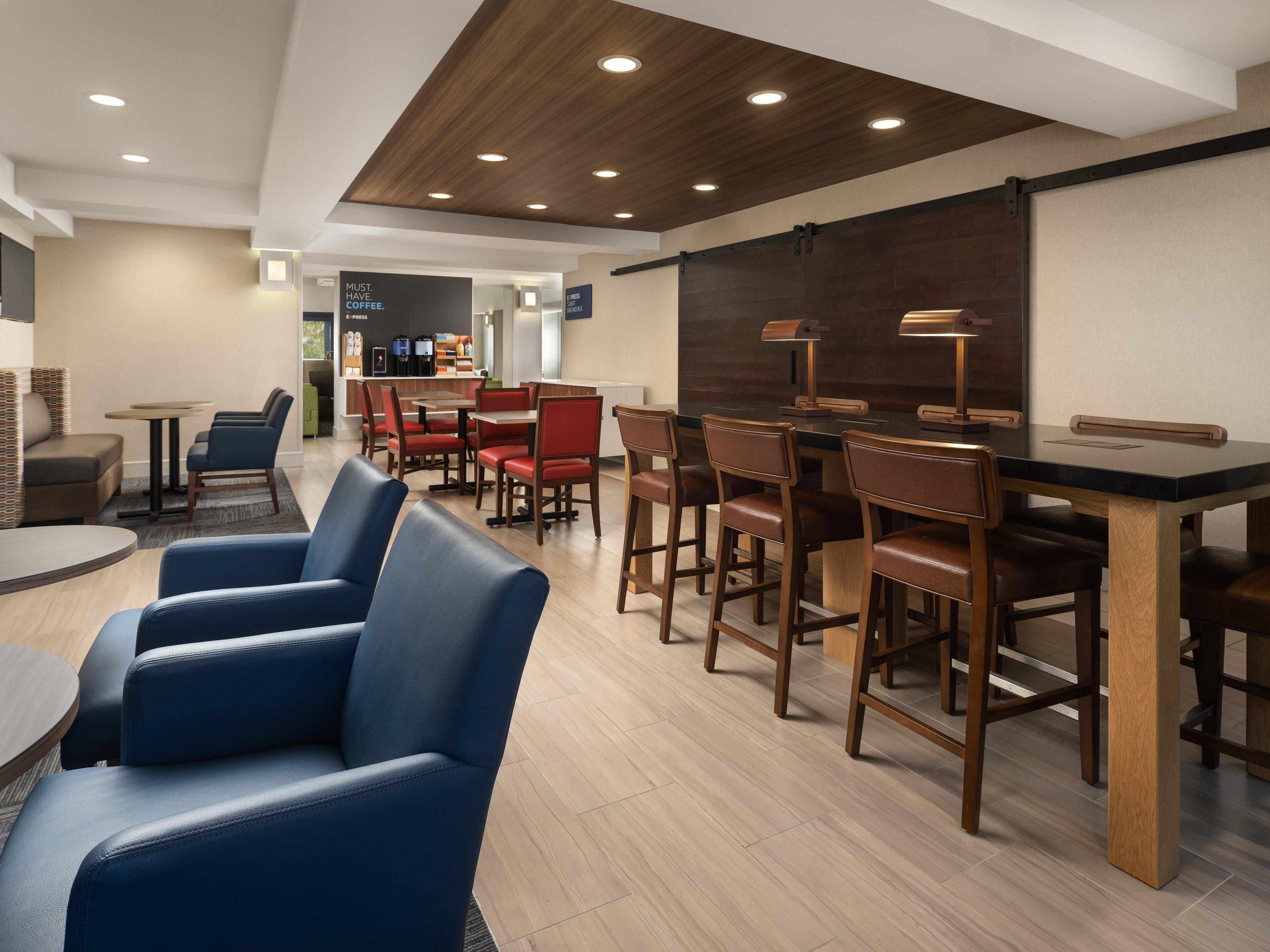 Holiday Inn Express Hotel & Suites Belmont By Ihg Exteriér fotografie