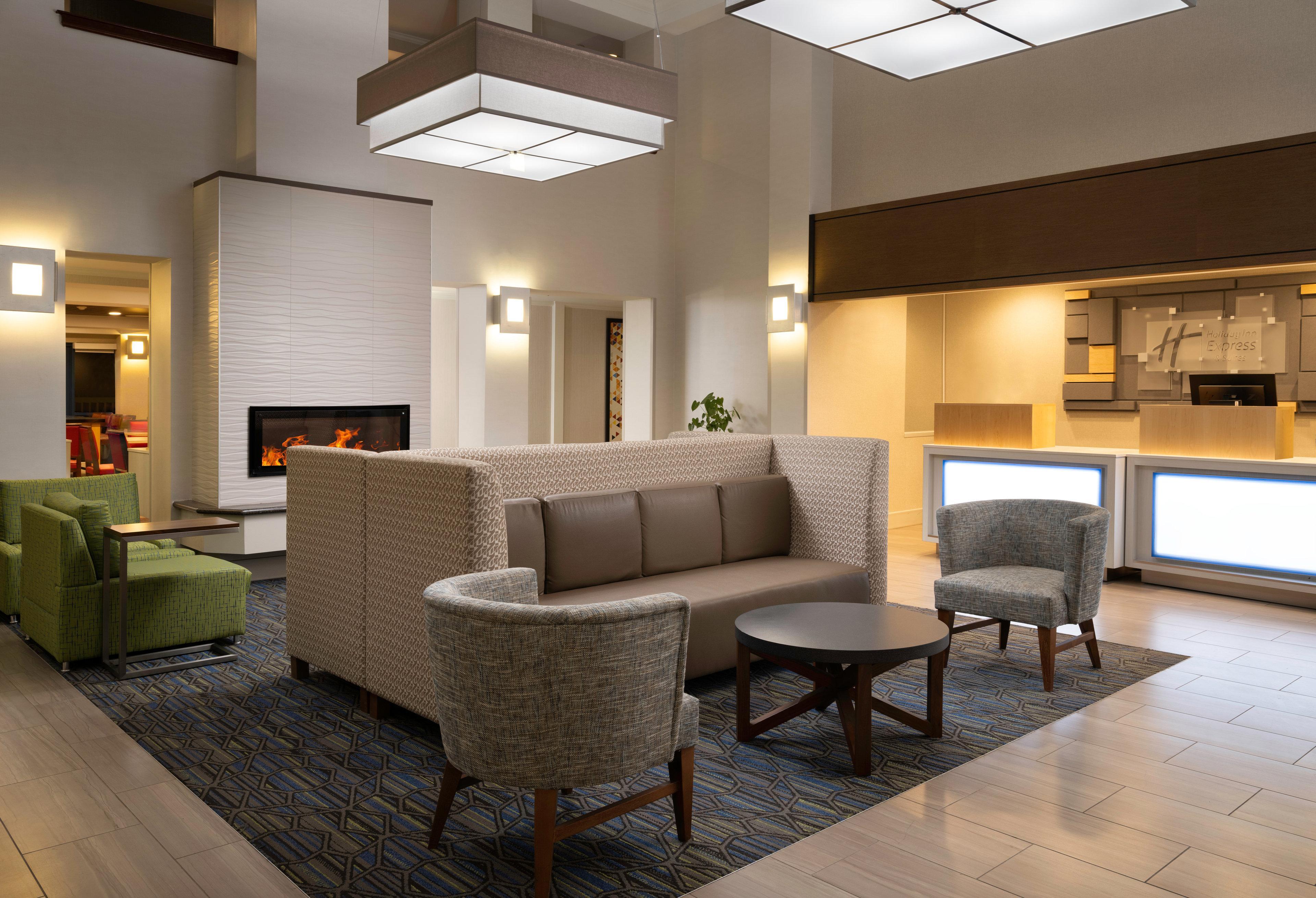 Holiday Inn Express Hotel & Suites Belmont By Ihg Exteriér fotografie