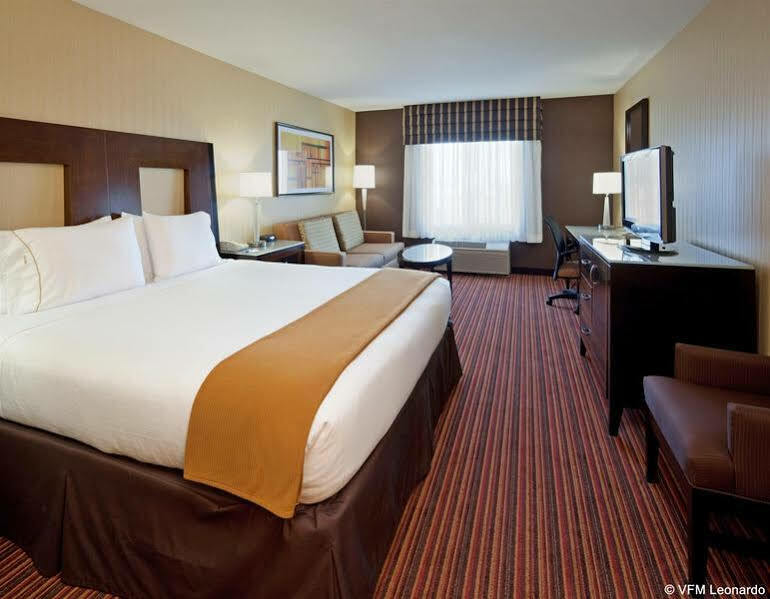 Holiday Inn Express Hotel & Suites Belmont By Ihg Exteriér fotografie